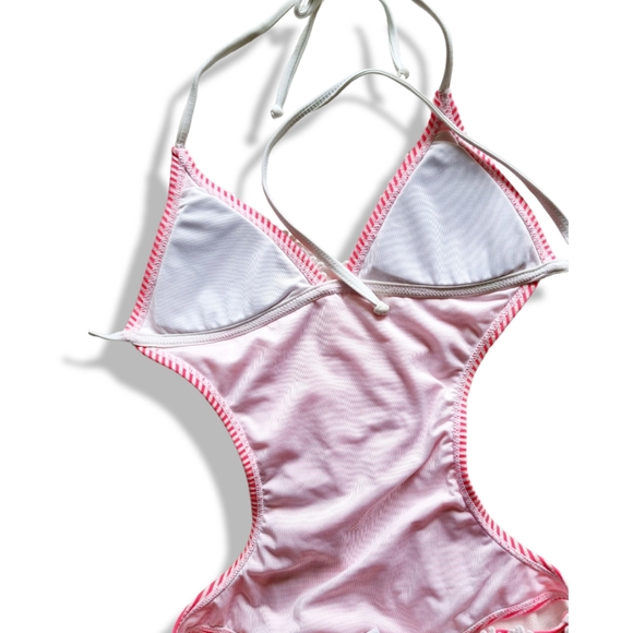 Y2k bright pink + white horizontal stripe daisy cut out one piece swimsuit - Picture 5 of 8
